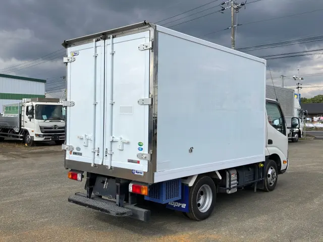 日野 デュトロ 2RG-XZC605M(2WD)の写真3