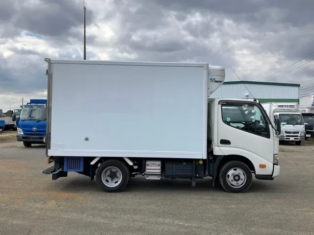 日野 デュトロ 2RG-XZC605M(2WD)の写真6