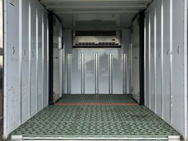 日野 デュトロ 2RG-XZC605M(2WD)の写真8