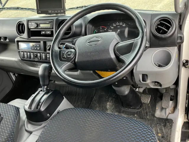 日野 デュトロ 2RG-XZC605M(2WD)の写真18