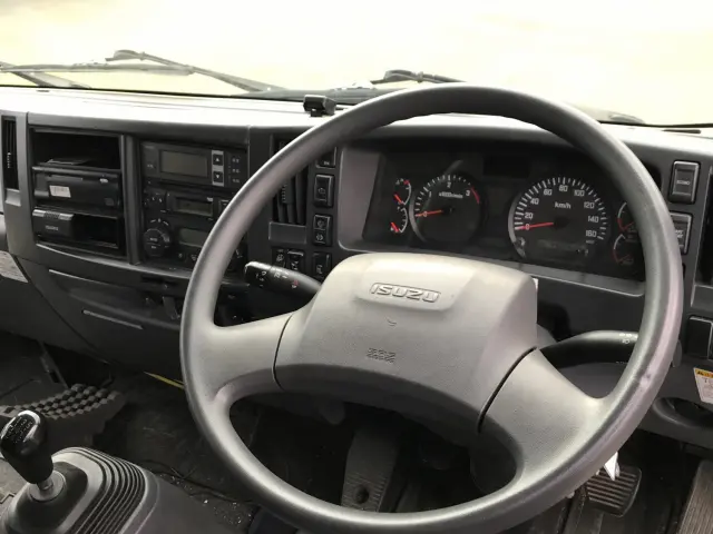 いすゞ フォワード TKG-FRR90T2(2WD)の写真21