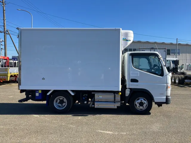 三菱 キャンター 2RG-FDA20(4WD)の写真6