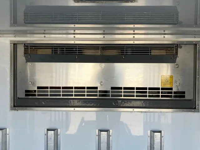 三菱 キャンター 2RG-FDA20(4WD)の写真10