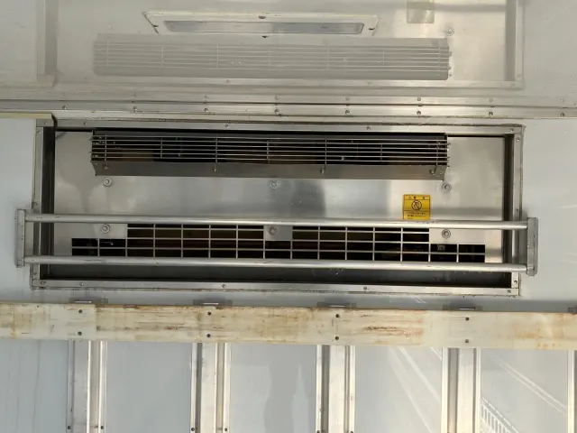 三菱 キャンター 2PG-FEB80(2WD)の写真10