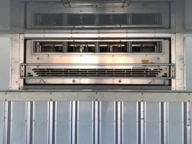 いすゞ フォワード TKG-FRR90S2(2WD)の写真10