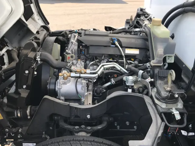 三菱 キャンター 2RG-FBAV0(2WD)の写真14