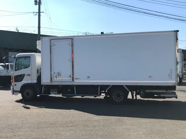 日野 レンジャー TKG-FC9JJAG(2WD)の写真5