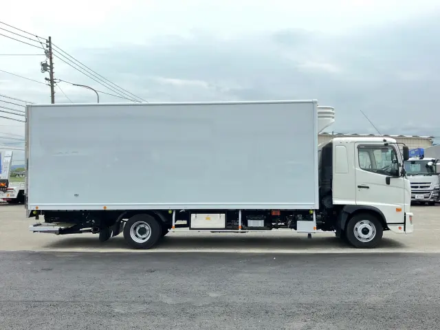 日野 レンジャー 2KG-FD2ABA(2WD)の写真6
