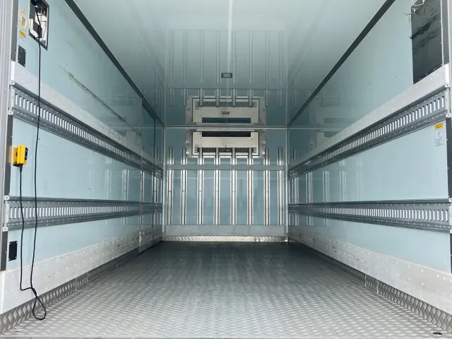 日野 レンジャー 2KG-FD2ABA(2WD)の写真8