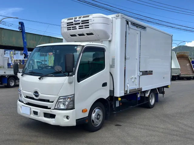 日野 デュトロ 2RG-XZU710M(2WD)の写真1