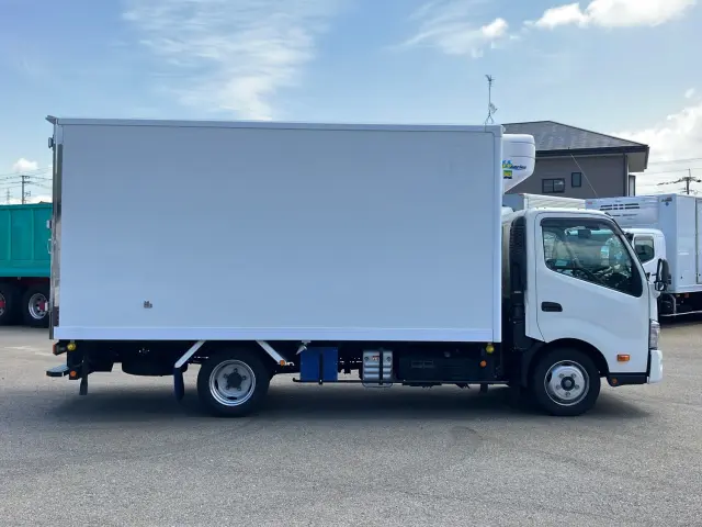 日野 デュトロ 2RG-XZU710M(2WD)の写真6