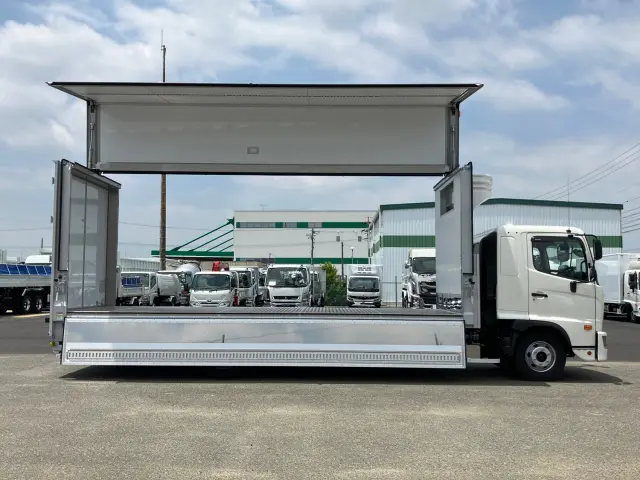 日野 レンジャー 2KG-FD2ABG(2WD)の写真6