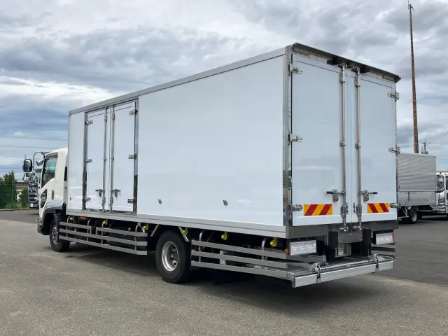 UD コンドル 2PG-BRR90T2(2WD)の写真4