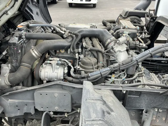 UD コンドル 2PG-BRR90T2(2WD)の写真17