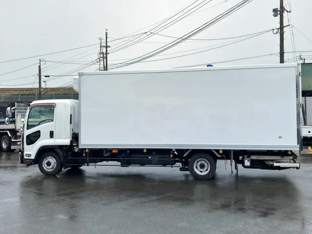 いすゞ フォワード 2PG-FRR90T2(2WD)の写真5
