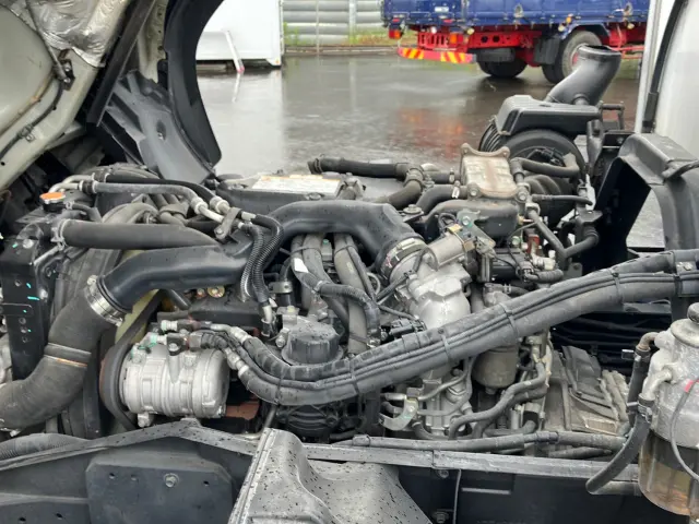 いすゞ フォワード 2PG-FRR90T2(2WD)の写真17