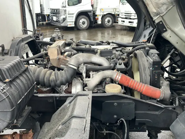いすゞ フォワード 2PG-FRR90T2(2WD)の写真18