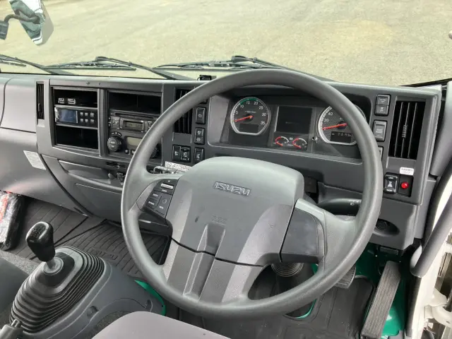 いすゞ フォワード 2PG-FRR90T2(2WD)の写真21