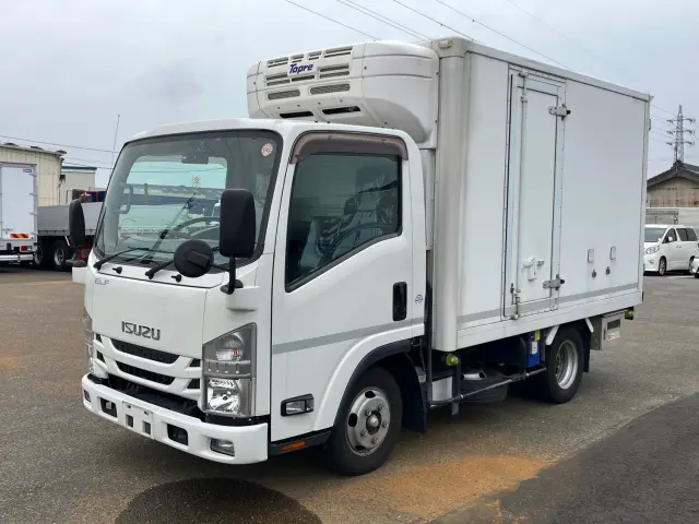 いすゞ エルフ TPG-NLR85AN(2WD)の写真1