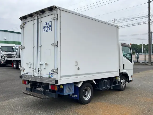 いすゞ エルフ TPG-NLR85AN(2WD)の写真3