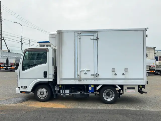 いすゞ エルフ TPG-NLR85AN(2WD)の写真5