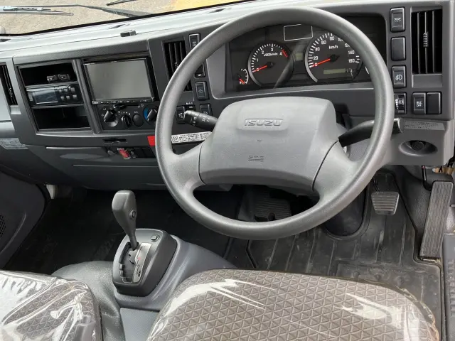 いすゞ エルフ TPG-NLR85AN(2WD)の写真18