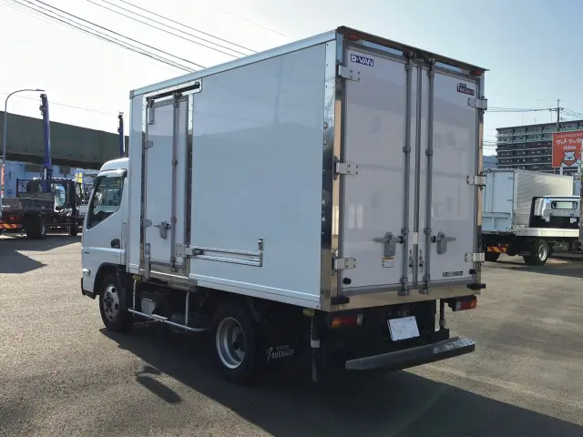 三菱 キャンター 2RG-FEAV0(2WD)の写真4