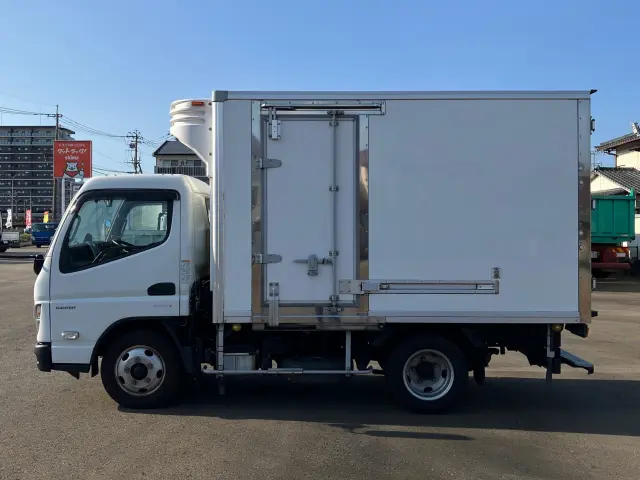 三菱 キャンター 2RG-FEAV0(2WD)の写真5