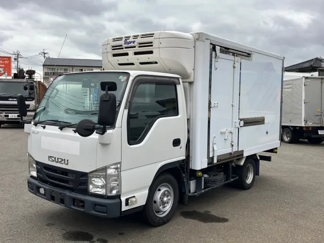 いすゞ エルフ TPG-NHR85A(2WD)の写真1