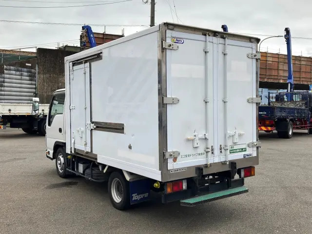 いすゞ エルフ TPG-NHR85A(2WD)の写真4