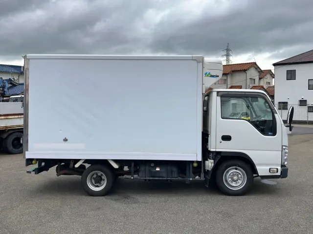 いすゞ エルフ TPG-NHR85A(2WD)の写真6