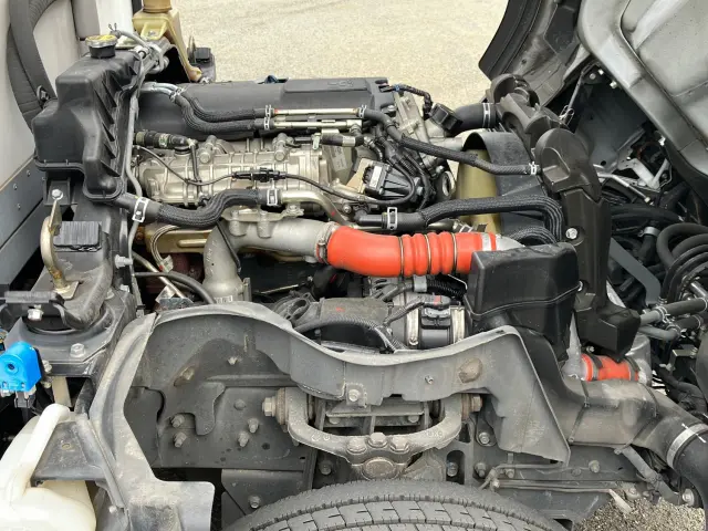 三菱 キャンター 2RG-FBA20(2WD)の写真15