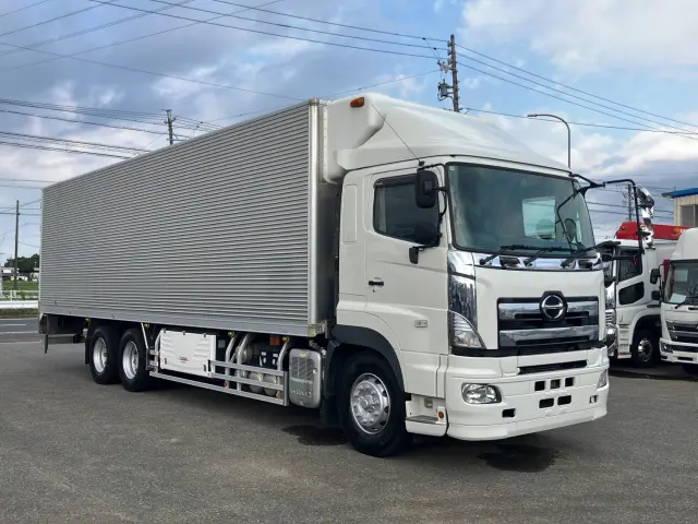 日野 プロフィア QKG-FR1EXBG(6x2)の写真2