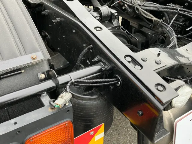 UD クオン QKG-GK6XAB(2WD)の写真10