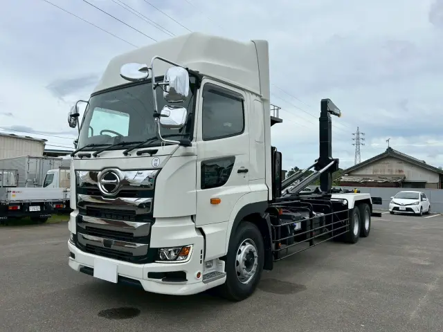 日野 プロフィア 2DG-FS1AHE(6x4)の写真1