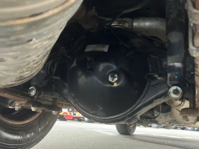 三菱 キャンター 2PG-FBAV0(2WD)の写真15
