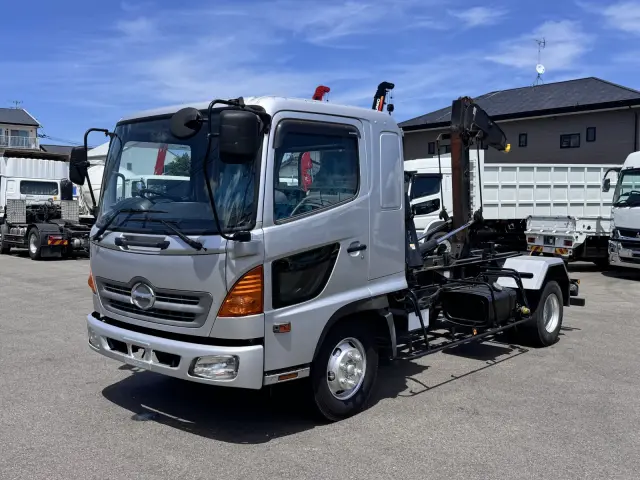 日野 レンジャー ADG-FD7JGWA(2WD)の写真1