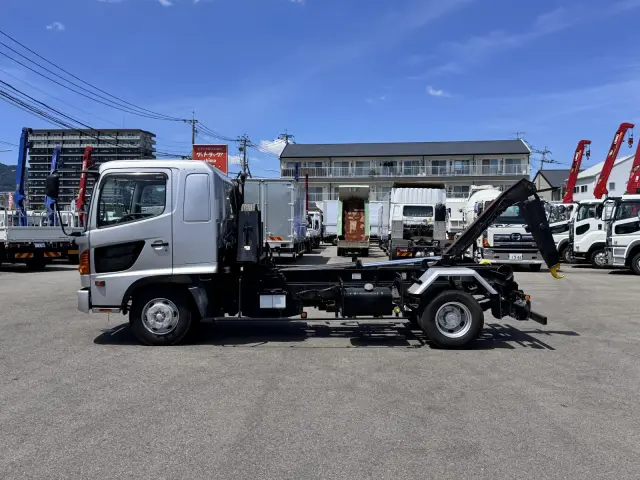 日野 レンジャー ADG-FD7JGWA(2WD)の写真5