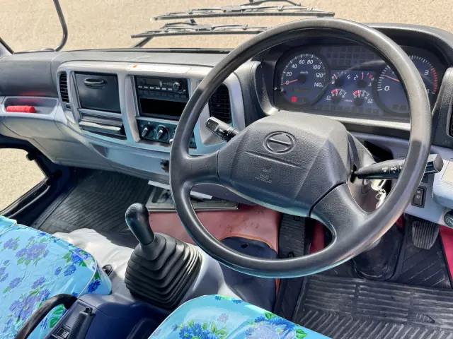 日野 レンジャー ADG-FD7JGWA(2WD)の写真17