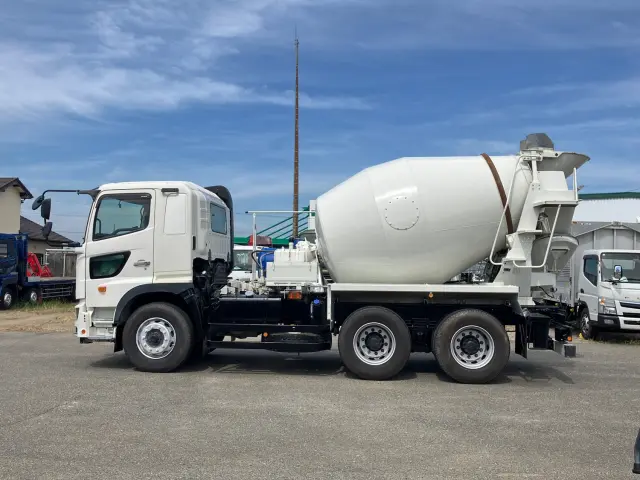 日野 プロフィア 2DG-FS1AGE(6x4)の写真5