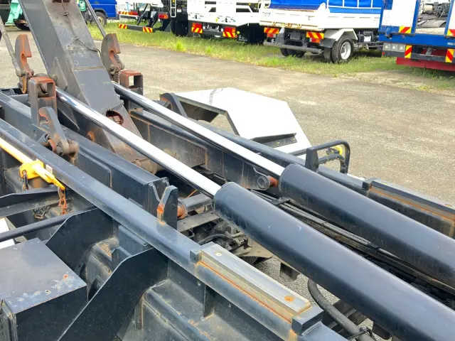 ＵＤ コンドル TKG-MK38L(2WD)の写真9