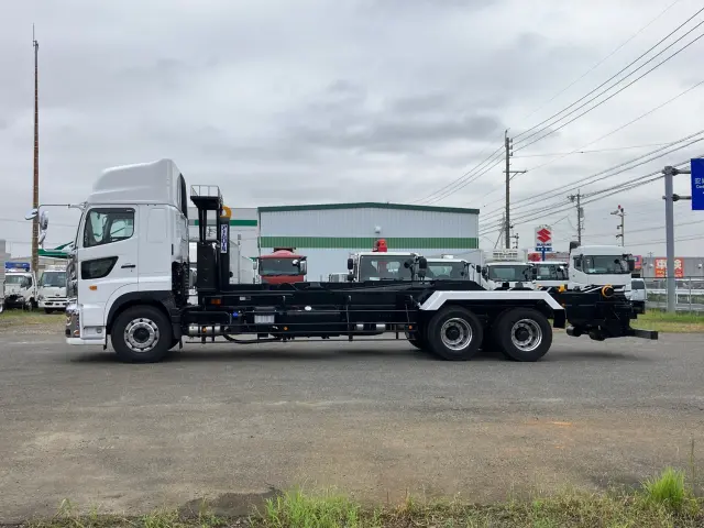 日野 プロフィア 2DG-FS1AHE(6x4)の写真5