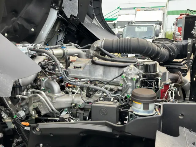 日野 プロフィア 2DG-FS1AHE(6x4)の写真13