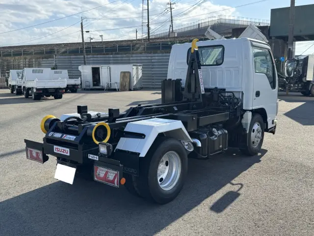 いすゞ エルフ TKG-NKR85AN(2WD)の写真3