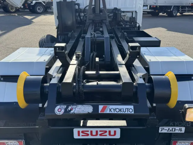 いすゞ エルフ TKG-NKR85AN(2WD)の写真8