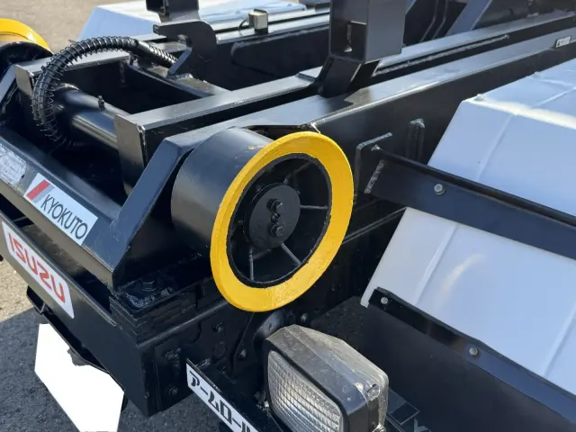 いすゞ エルフ TKG-NKR85AN(2WD)の写真11