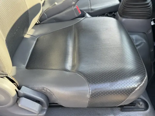 いすゞ エルフ TKG-NKR85AN(2WD)の写真15