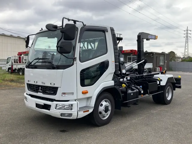 三菱 ファイター 2KG-FK72F(2WD)の写真1