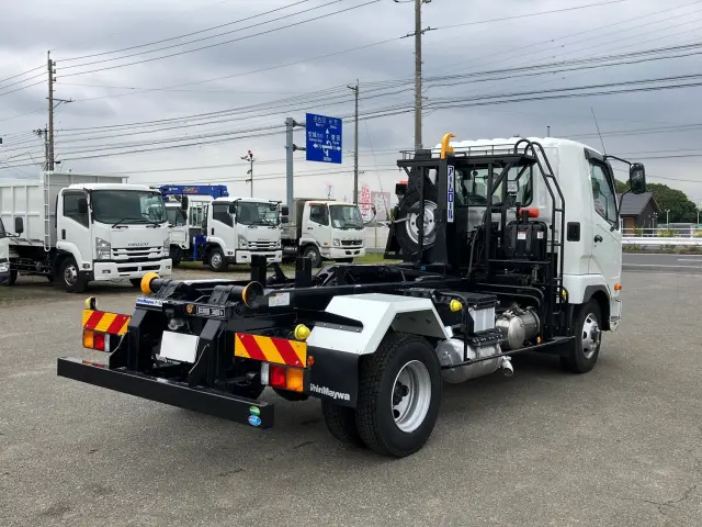 三菱 ファイター 2KG-FK72F(2WD)の写真3