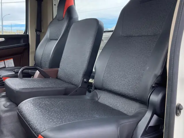 日野 レンジャー 2KG-FC2ABA(2WD)の写真19